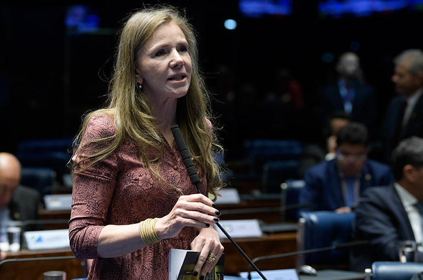 A senadora Vanessa Grazziotin (PCdoB) destacou o apoio de Eunício Oliveira à pauta feminina