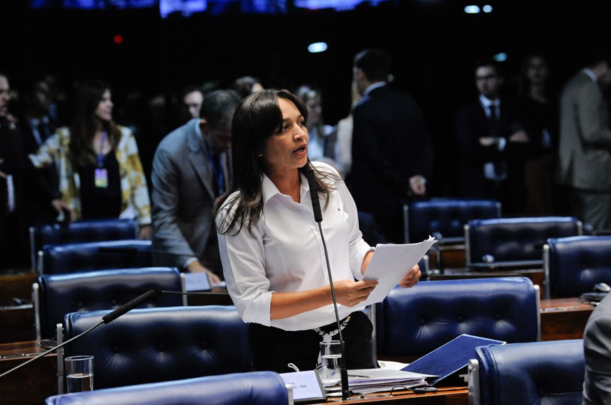 Plenário do Senado Federal durante sessão deliberativa ordinária. Ordem do dia. Em pronunciamento, à bancada, senadora Eliziane Gama (PPS-MA). Foto: Jonas Pereira/Agência Senado