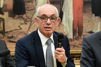 Ex-presidente da Vale apresenta atestado para adiar vinda à CPI de Brumadinho 