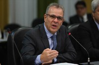 Ministro de Minas e Energia apresenta projetos prioritários em audiência pública  