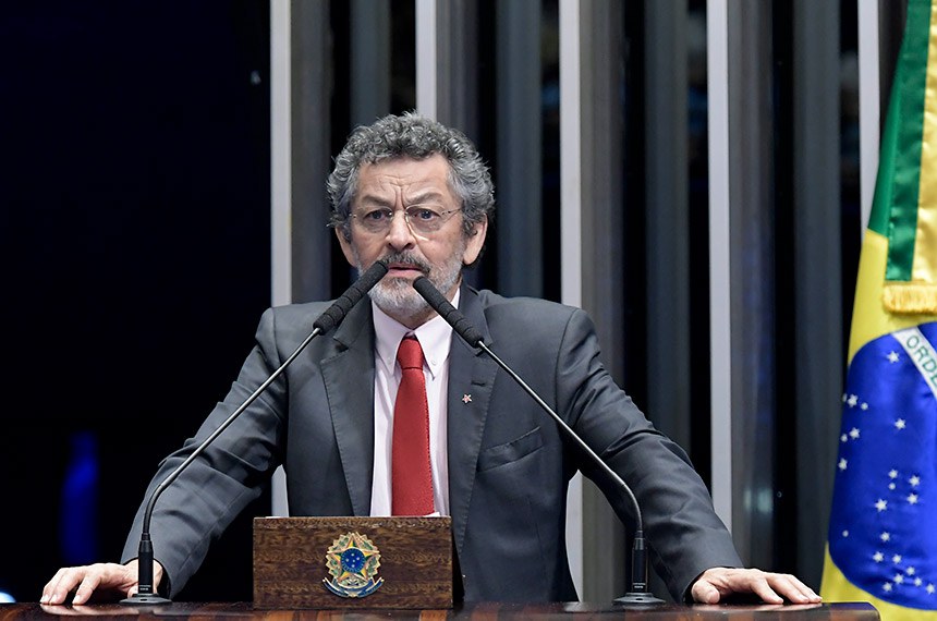 Plenário do Senado Federal durante sessão deliberativa ordinária.   Em discurso, à tribuna, senador Paulo Rocha (PT-PA).  Foto: Waldemir Barreto/Agência Senado