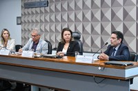 Professor precisa dar sua cota de esforço, diz secretário de Previdência