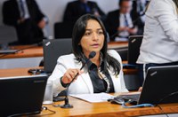 Eliziane pede estudos sobre liberdade de imprensa ao Conselho de Comunicação