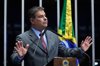 Reajuste de energia elétrica no MS é superior à inflação, critica Nelsinho Trad