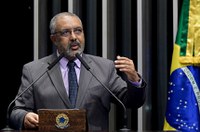 Paulo Paim critica renúncias fiscais previstas no PLDO 2020