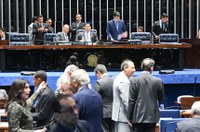 Senado aprova em primeiro turno a PEC da Desburocratização