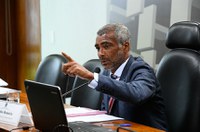 CAS quer ouvir técnicos de futebol sobre exigência de formação em Educação Física