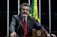 Paulo Rocha apresenta proposta do PT para valorização do salário mínimo