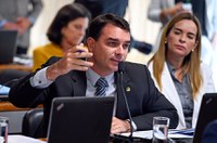 Projeto proíbe saidões de pessoas condenadas por matar o pai ou a mãe