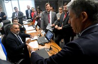 Comissão aprova MP que prorroga gratificações da AGU