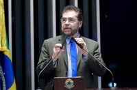 É preciso congelar impostos da alimentação do trabalhador, diz Plínio Valério 