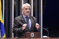 Humberto Costa critica indicação de Moro ao STF