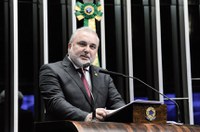 Greve Nacional da Educação é um recado ao governo, afirma Jean Paul Prates