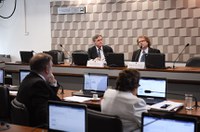 Tornar Fundeb permanente e aumentar investimento já é consenso, diz consultor