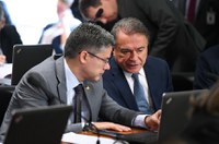 Vai a Plenário projeto que acaba com sigilo de operações de crédito com outros países  