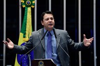 Reguffe pede que Câmara vote projeto sobre transparência na fila de cirurgias