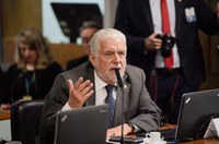 Comissão analisa publicação de dados sobre distribuição de renda 