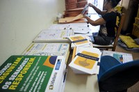 Senado envia kits de divulgação do programa Jovem Senador para as escolas