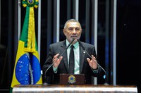 Telmário defende manutenção do Coaf no Ministério da Justiça e diz que povo está atento 