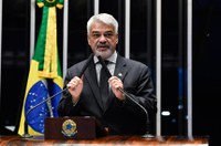 Humberto Costa convoca sociedade para manifestação em prol da educação