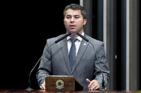 Para Marcos Rogério, responsabilidade de tirar país da crise não é apenas do governo