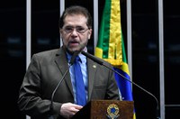 Plínio reclama do excesso de medidas provisórias e do prazo curto para análise