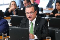 CE avalia criação de novas universidades