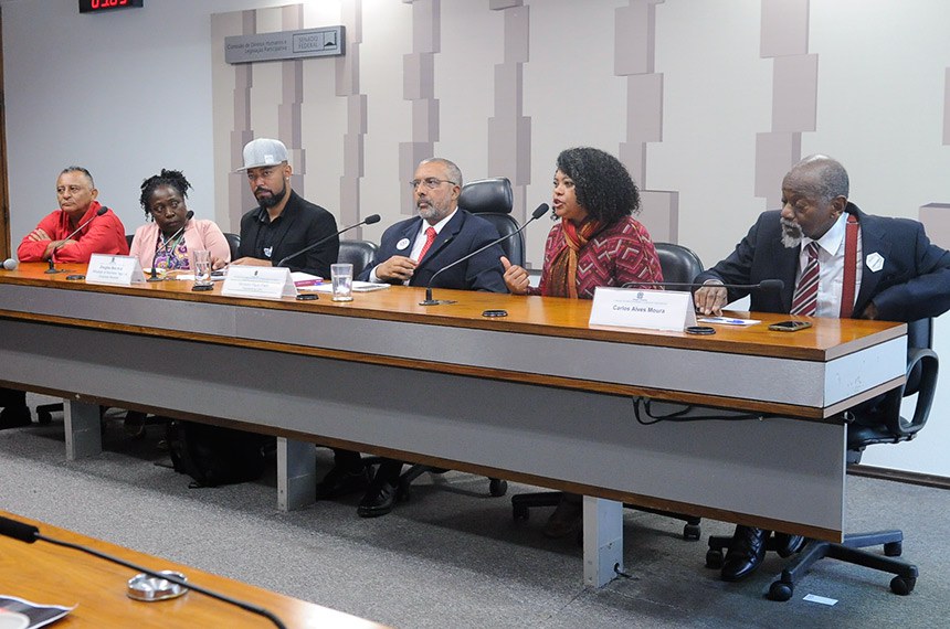 Audiência pública na CDH contou com a participação, entre outros, de representantes do movimento negro e quilombola