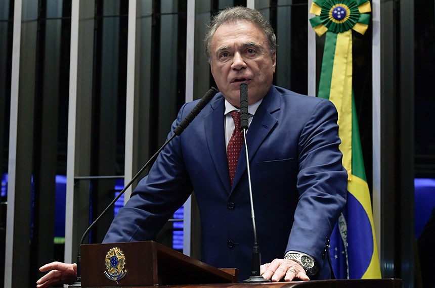 Plenário do Senado Federal durante sessão deliberativa ordinária. Em discurso, à tribuna, senador Alvaro Dias (Podemos-PR). Foto: Waldemir Barreto/Agência Senado