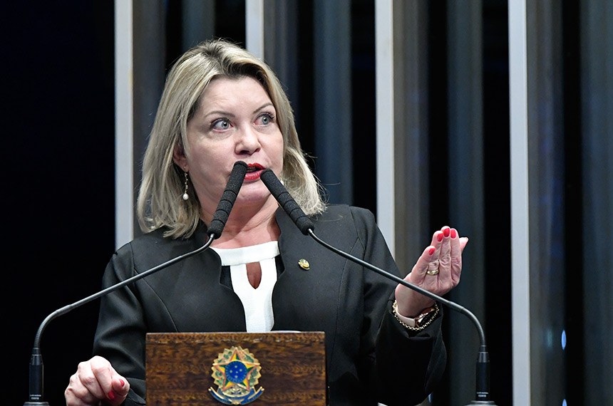 Plen&aacute;rio do Senado Federal durante sess&atilde;o n&atilde;o deliberativa.   &Agrave; tribuna, em discurso, senadora Ju&iacute;za Selma (PSL-MT).  Foto: Geraldo Magela/Ag&ecirc;ncia Senado