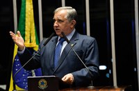 Izalci comemora o aniversário de 25 anos do Plano Real