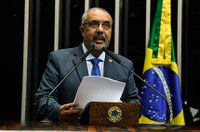 Paim se preocupa com demora na concessão de benefícios pelo INSS