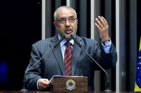 Atividade de coaching precisa ser debatida pelo Congresso, diz Paulo Paim