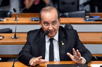 Mês de julho poderá ser dedicado ao combate ao câncer de cabeça e pescoço