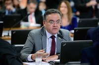 Prazo de processo administrativo federal contará apenas dias úteis, aprova CCJ