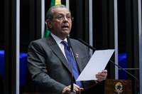 Jayme Campos defende projeto para agilizar conclusão de obras de creches