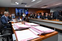 Meia-entrada para doador de sangue é aprovada na CAS e segue para a Câmara