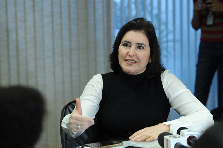 Presidente da CCJ, senadora Simone Tebet (MDB-MS), recebe os jornalistas interessados em conversar sobre as pautas analisadas e em análise na Comissão. Na oportunidade, Simone Tebet ainda tratou das prioridades do colegiado, no próximo semestre. Foto: Roque de Sá/Agência Senado