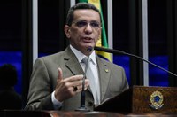 Mecias de Jesus defende permissão para dirigir aos 16 anos