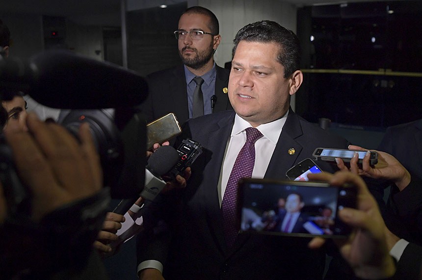 Presidente do Senado Federal, senador Davi Alcolumbre (DEM-AP) concede entrevista.  Foto: Marcos Brandão/Senado Federal