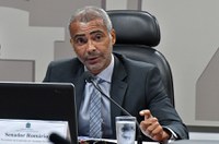 Sancionada lei que reconhece carteira de parlamentar como documento civil 