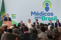 Congresso vai analisar MP que cria o programa Médicos pelo Brasil