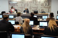 Governo e representantes de sindicatos debatem Previdência e trabalho na CDH