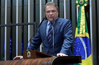 Alvaro Dias destaca prioridades do Congresso para segundo semestre