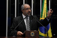 Governo já reconhece que reforma da Previdência não vai salvar o país, diz Paim