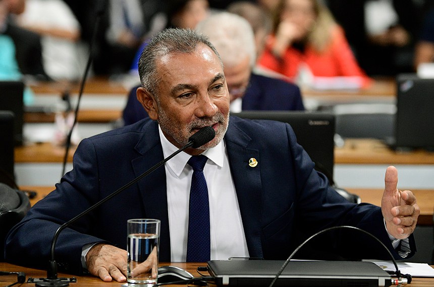 Relator da matéria, senador Telmário Mota recomenda aprovação da PEC