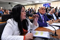 Aprovados projetos que tipificam o ‘stalking’ como crime ou contravenção penal