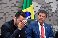 Senadores vão se reunir com Bolsonaro para tratar do caso Chapecoense