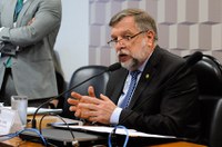 Criação do Fundeb permanente e com mais verbas volta a ser discutida