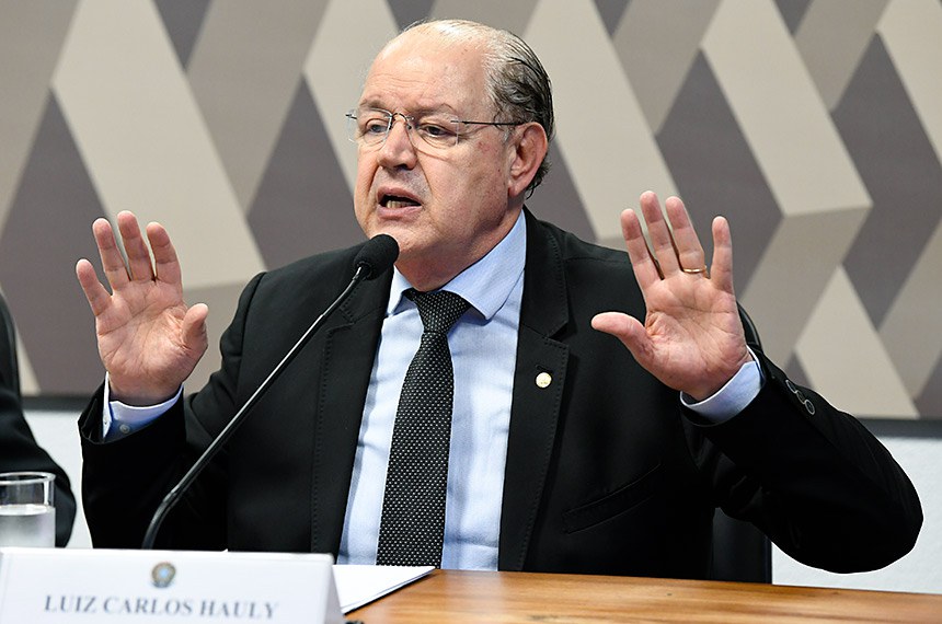 O ex-deputado Luiz Carlos Hauly garantiu que a proposta em análise no Senado não vai acarretar aumento da carga tributária nem perdas para os entes federados